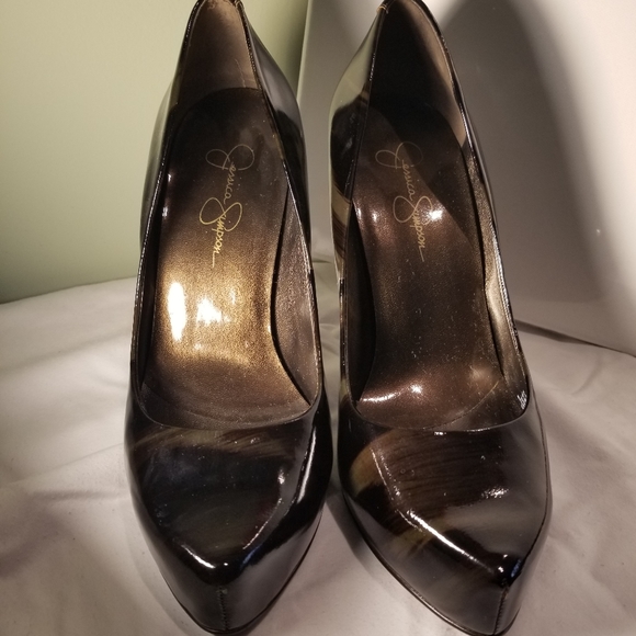 Patent leather Pump - Picture 6 of 6